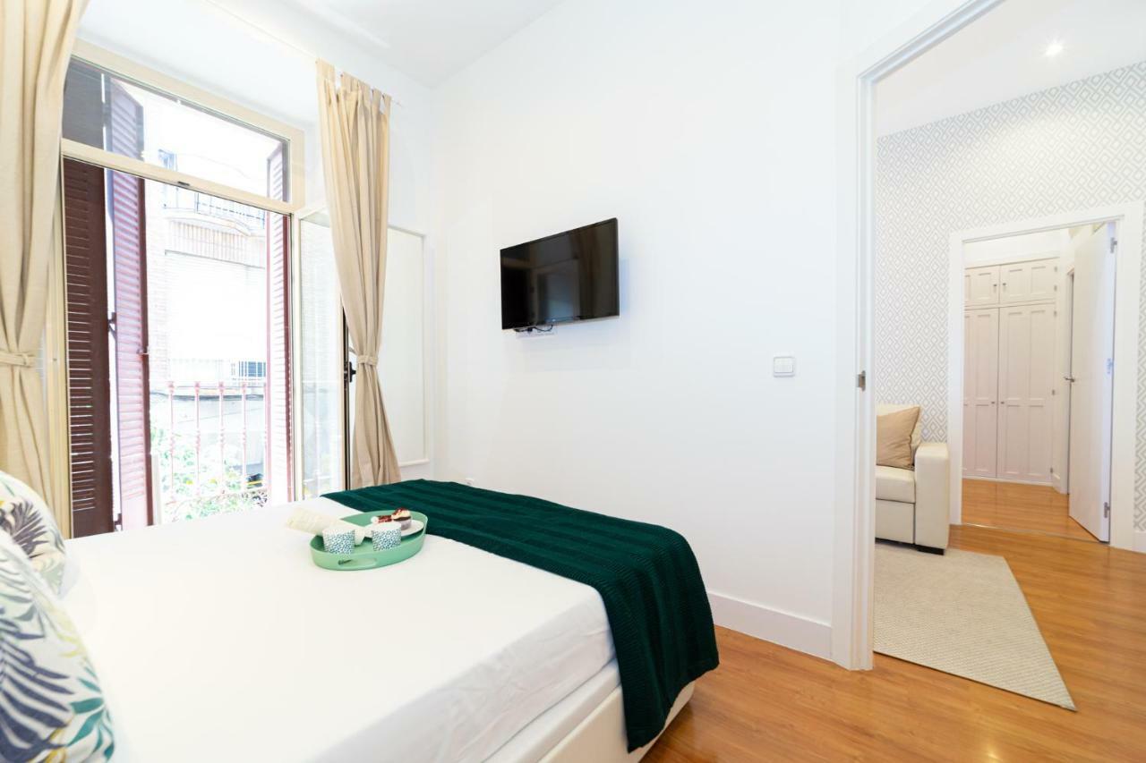 Appartement Fuencarral à Madrid Extérieur photo