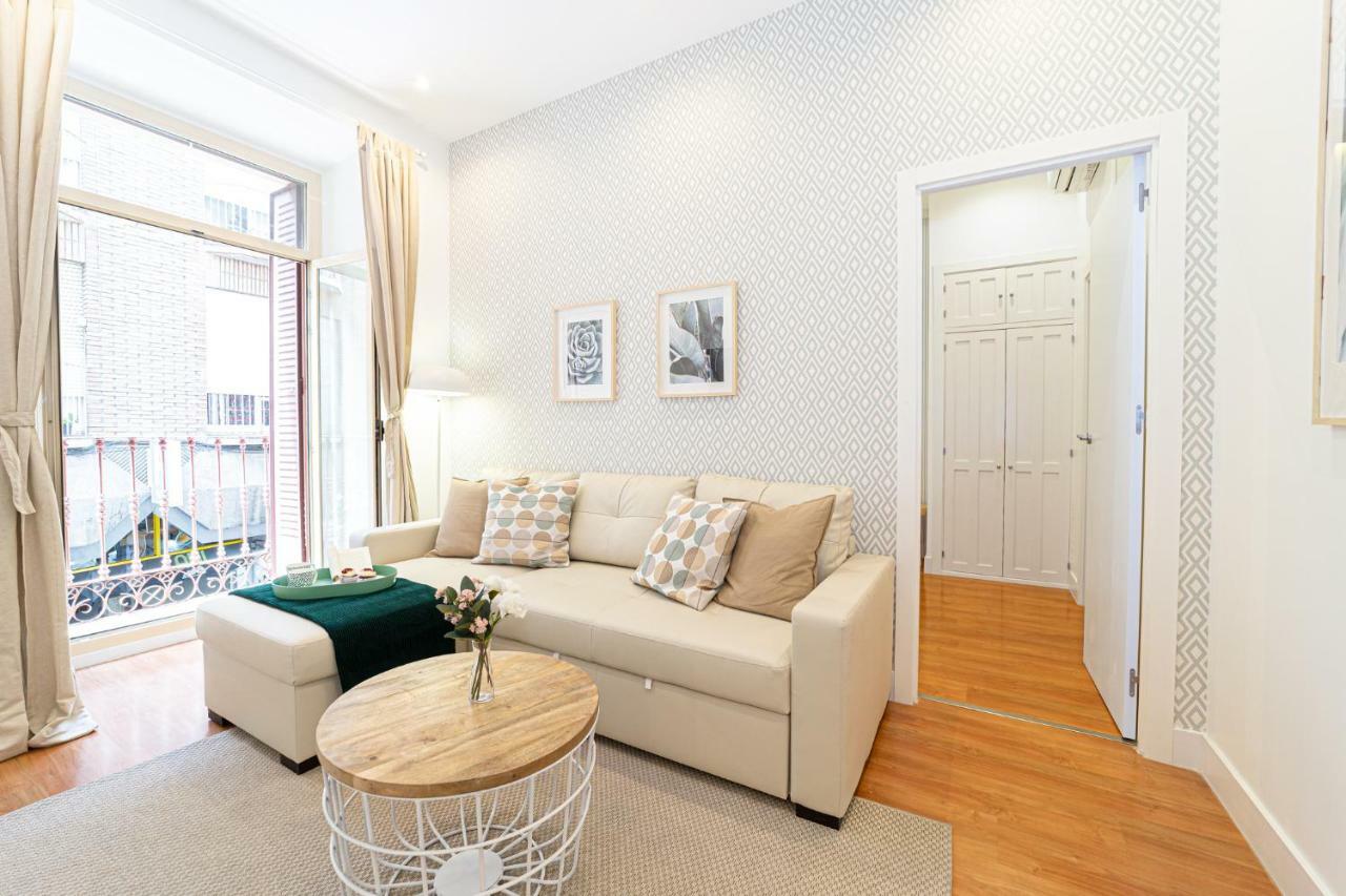 Appartement Fuencarral à Madrid Extérieur photo
